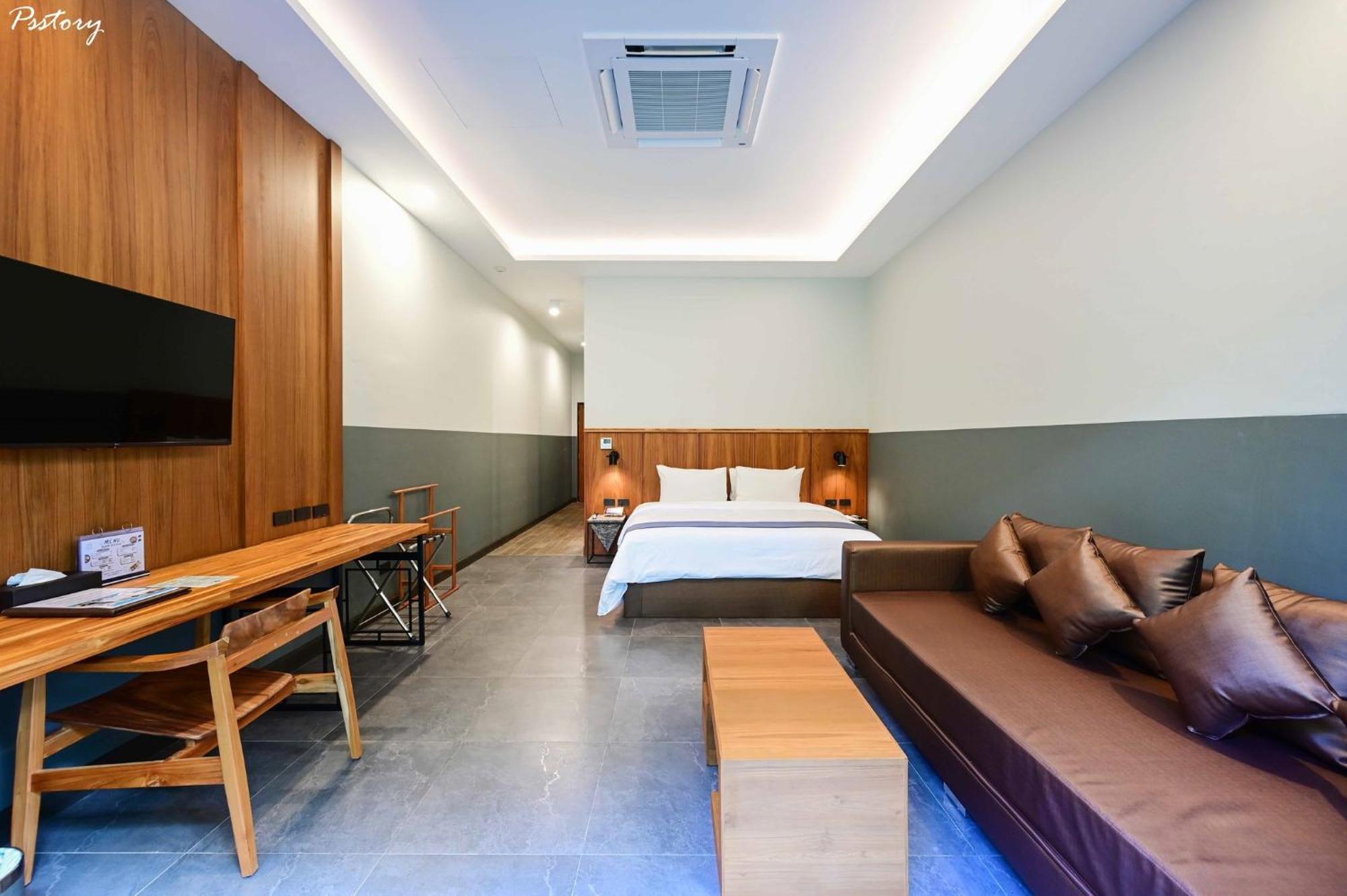 R-Mar Resort And Spa Patong, Phuket Екстериор снимка