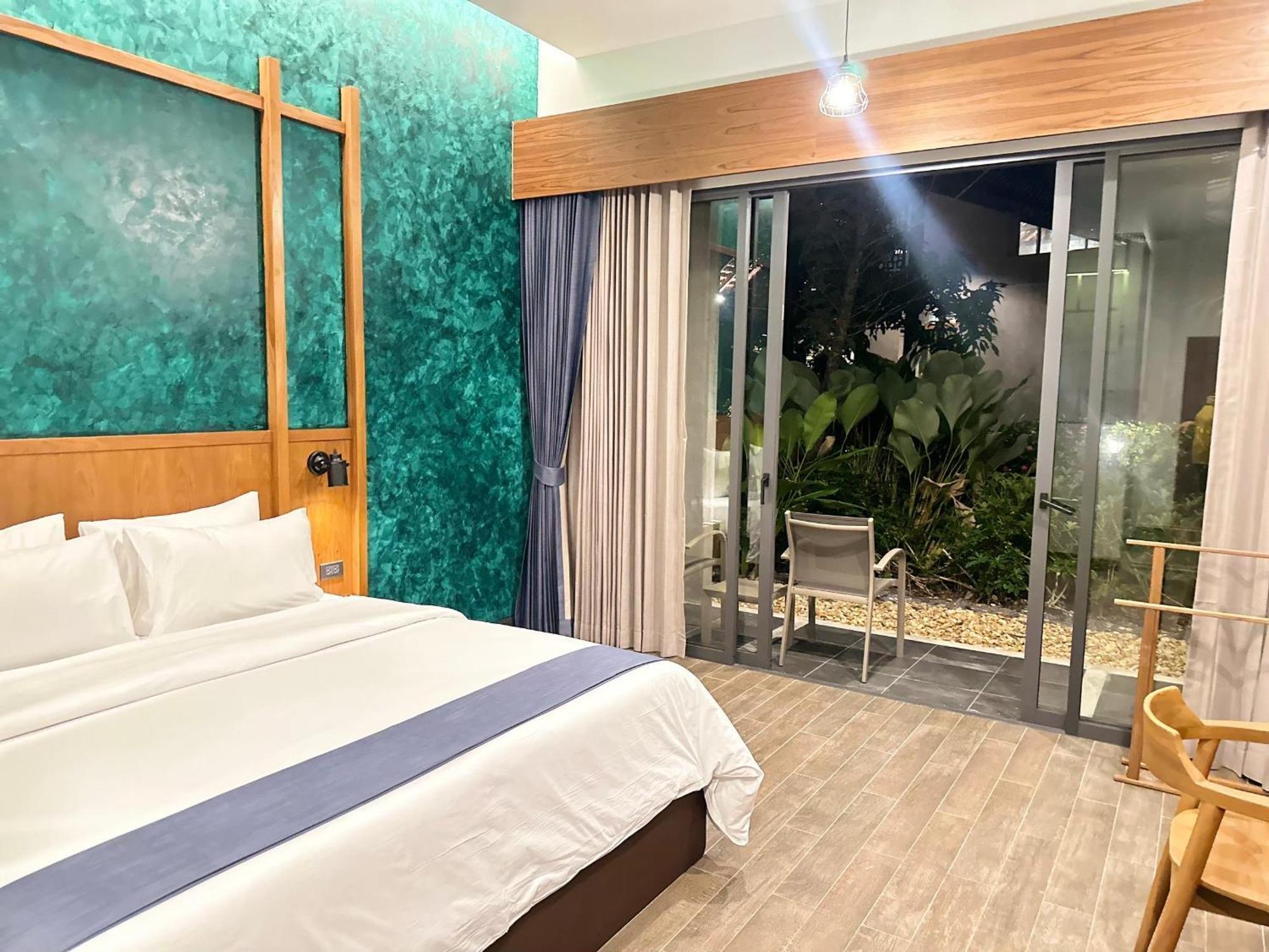 R-Mar Resort And Spa Patong, Phuket Екстериор снимка