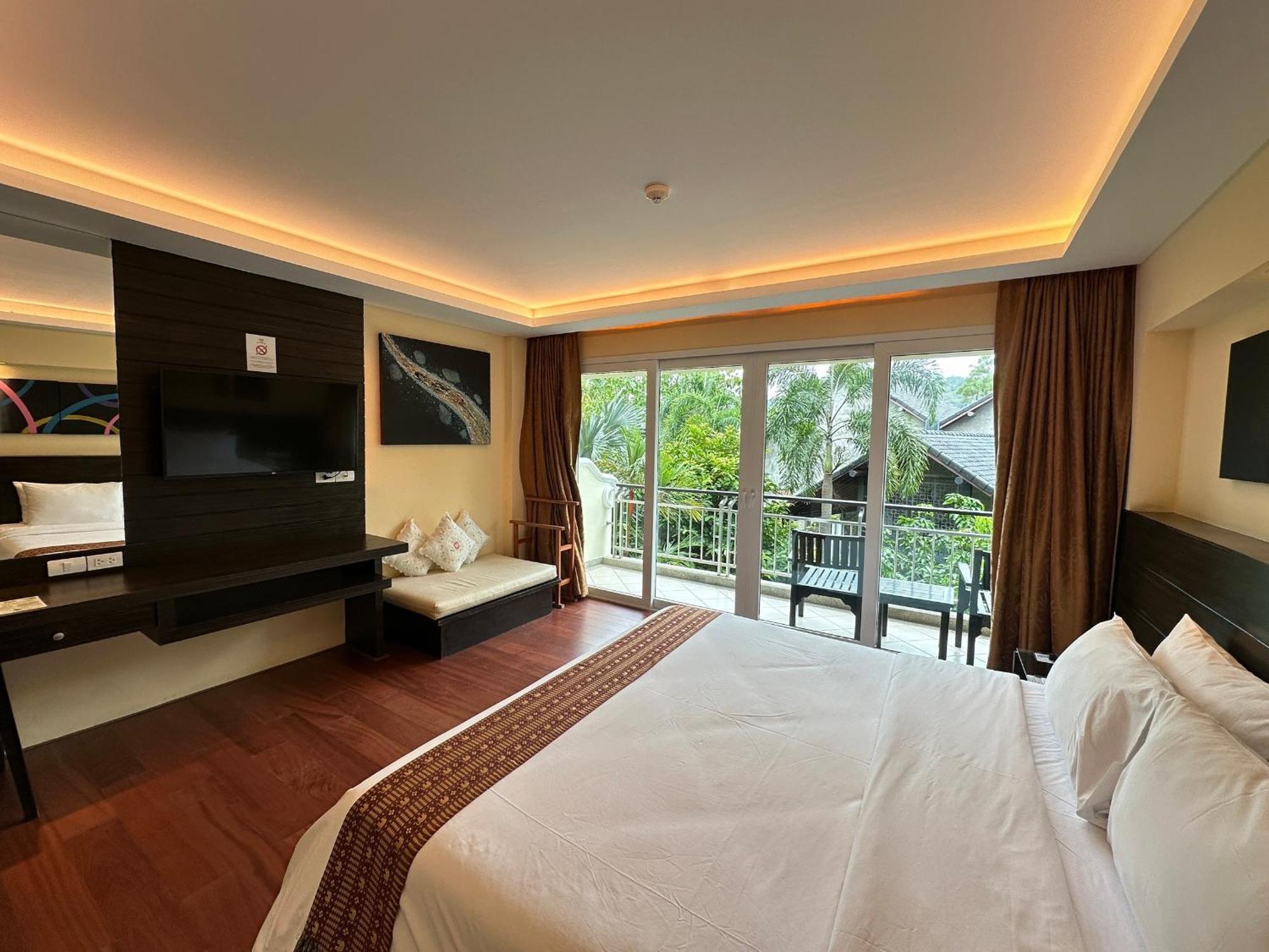 R-Mar Resort And Spa Patong, Phuket Екстериор снимка