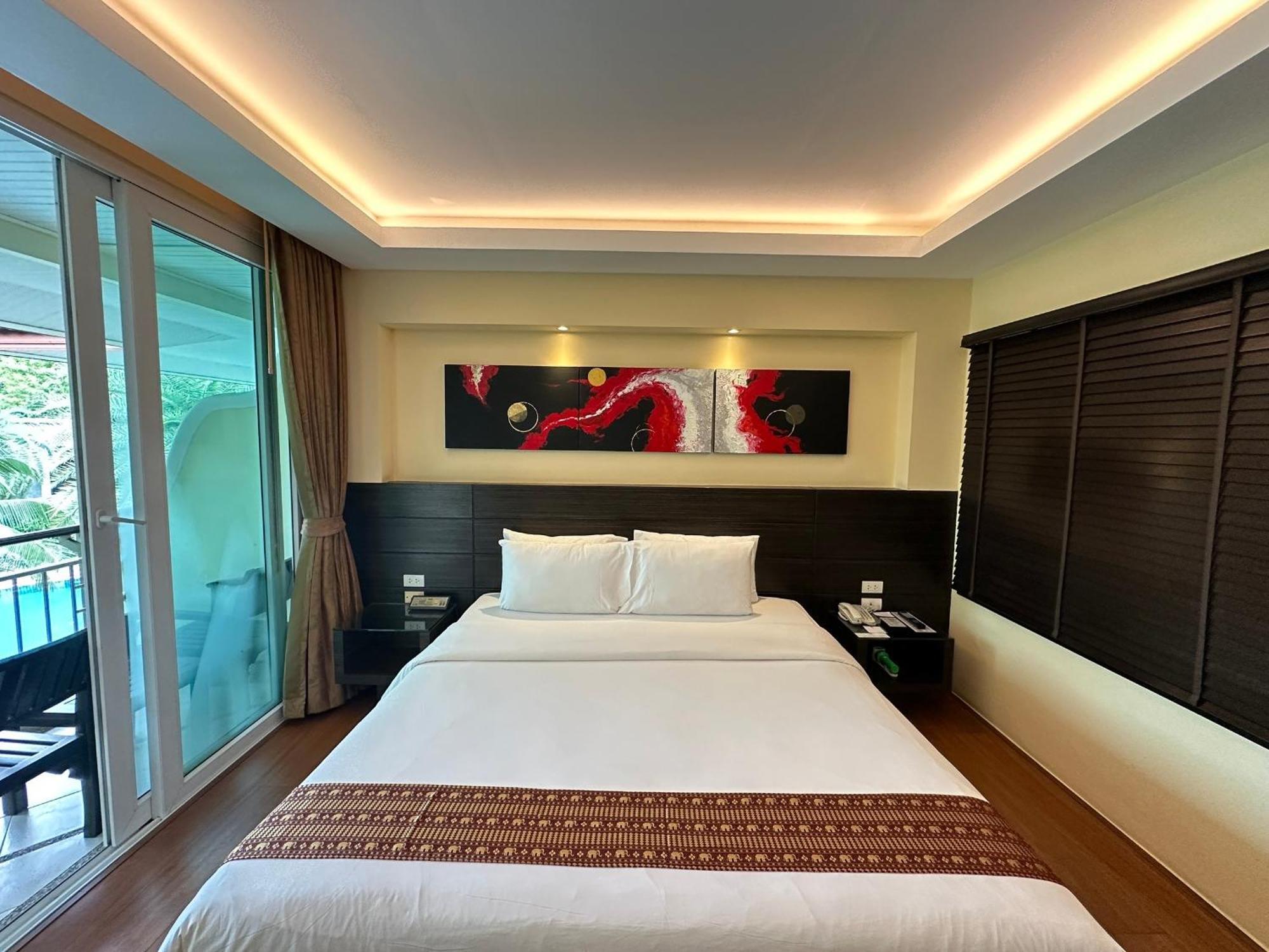 R-Mar Resort And Spa Patong, Phuket Екстериор снимка