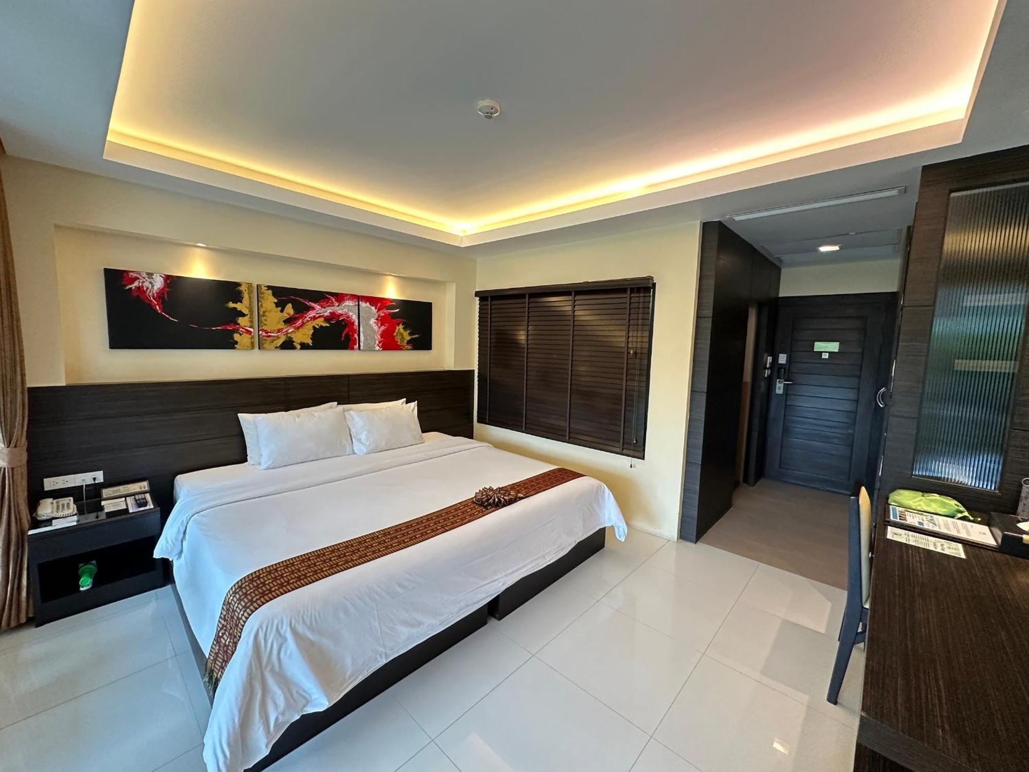 R-Mar Resort And Spa Patong, Phuket Екстериор снимка